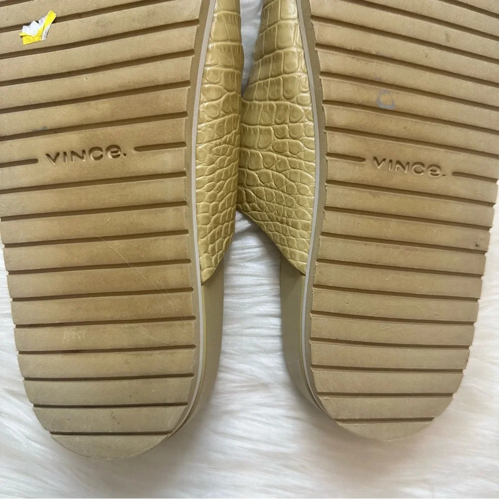 Vince Glyn Croc Leather Barley Beige Slide Sandals Buckle Size 10